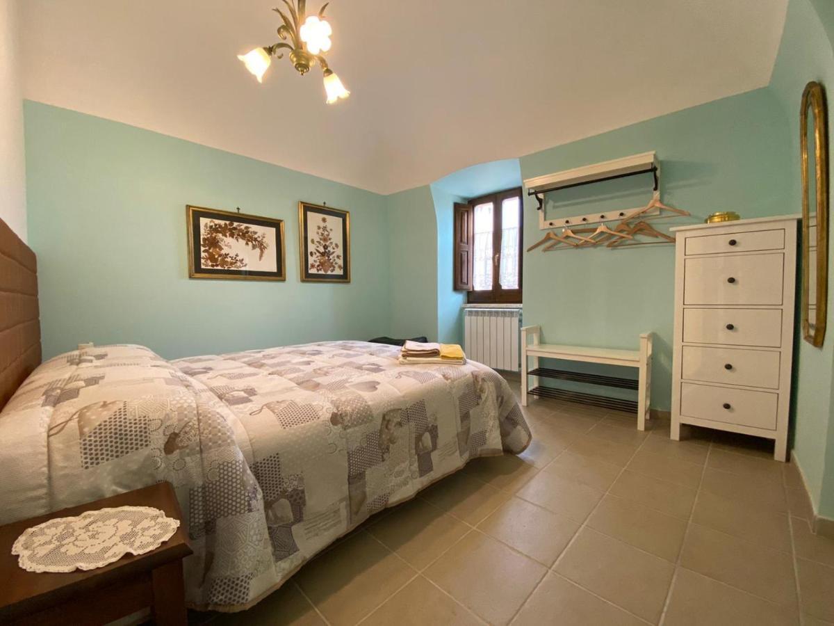 Dimora Di Nonno Livio Lägenhet Santo Stefano Di Sessanio Exteriör bild